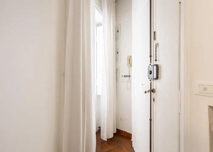 Piazza Navona Loft For 7 People