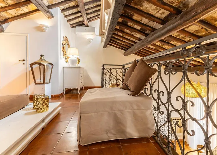 Piazza Navona Loft For 7 People